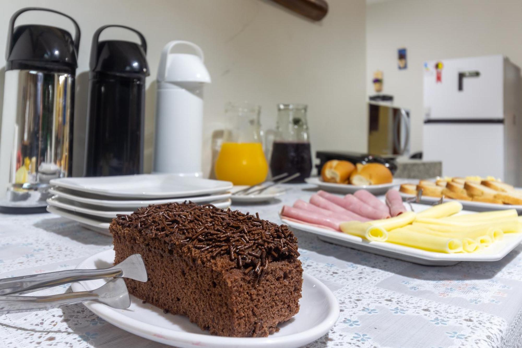 Acomodação com café da manhã  4 Anjinhos Porto Seguro